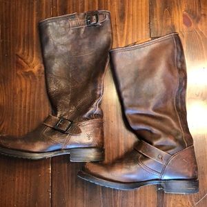 Frye Veronica Distressed Boots 8